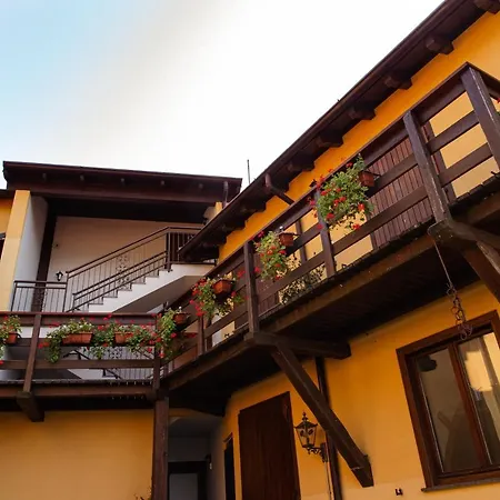 La Corte Sul Lejlighedshotel *