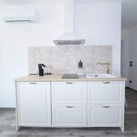 La Corte Sul 3* Merone