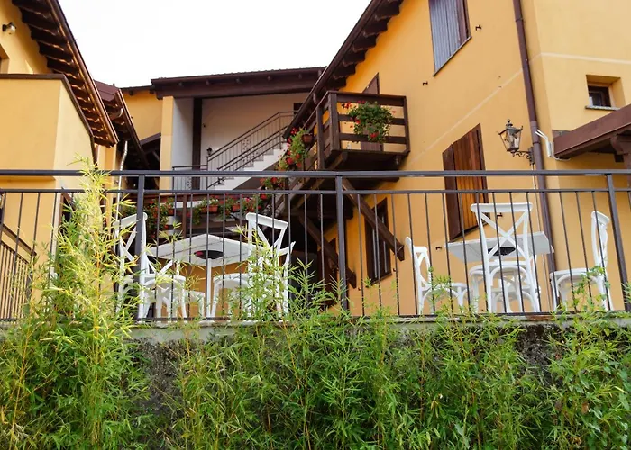 La Corte Sul Hotel apartamentowy Merone